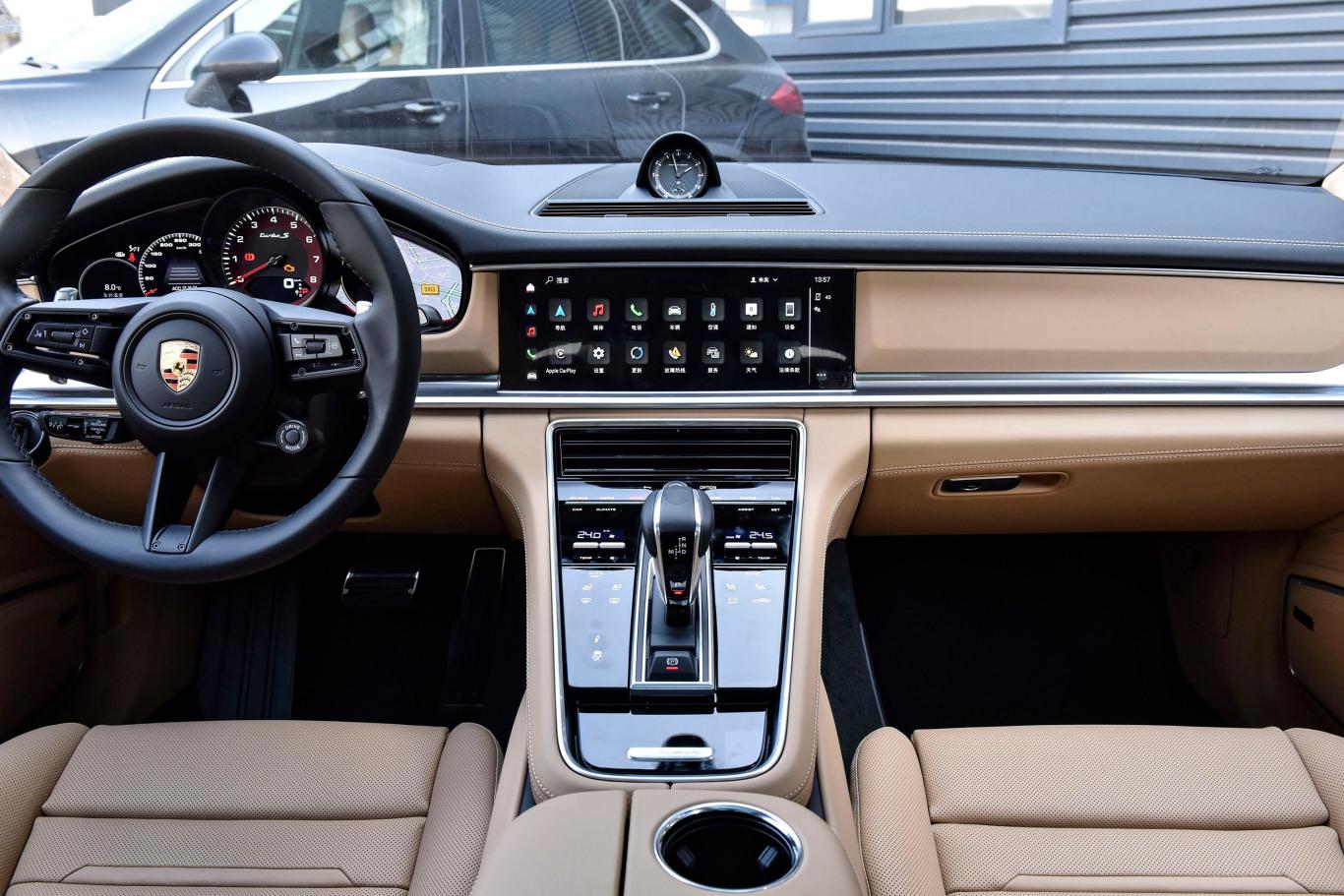 panamerapanamera turbo s 行政加长版 4.0t中控台整体