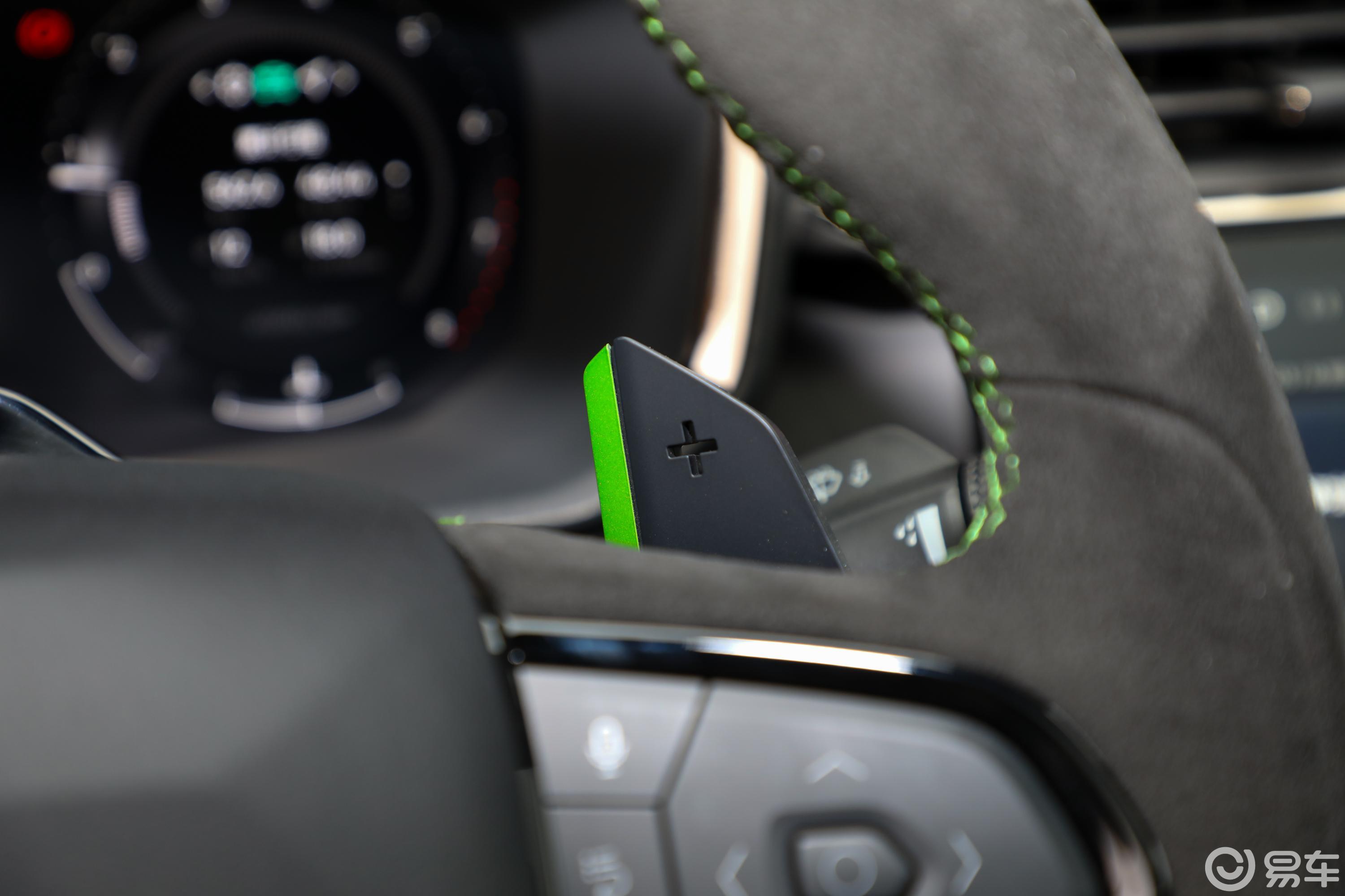 【领克0505+ 2.0T 四驱探索版换挡拨片图片-汽车图片大全】-易车