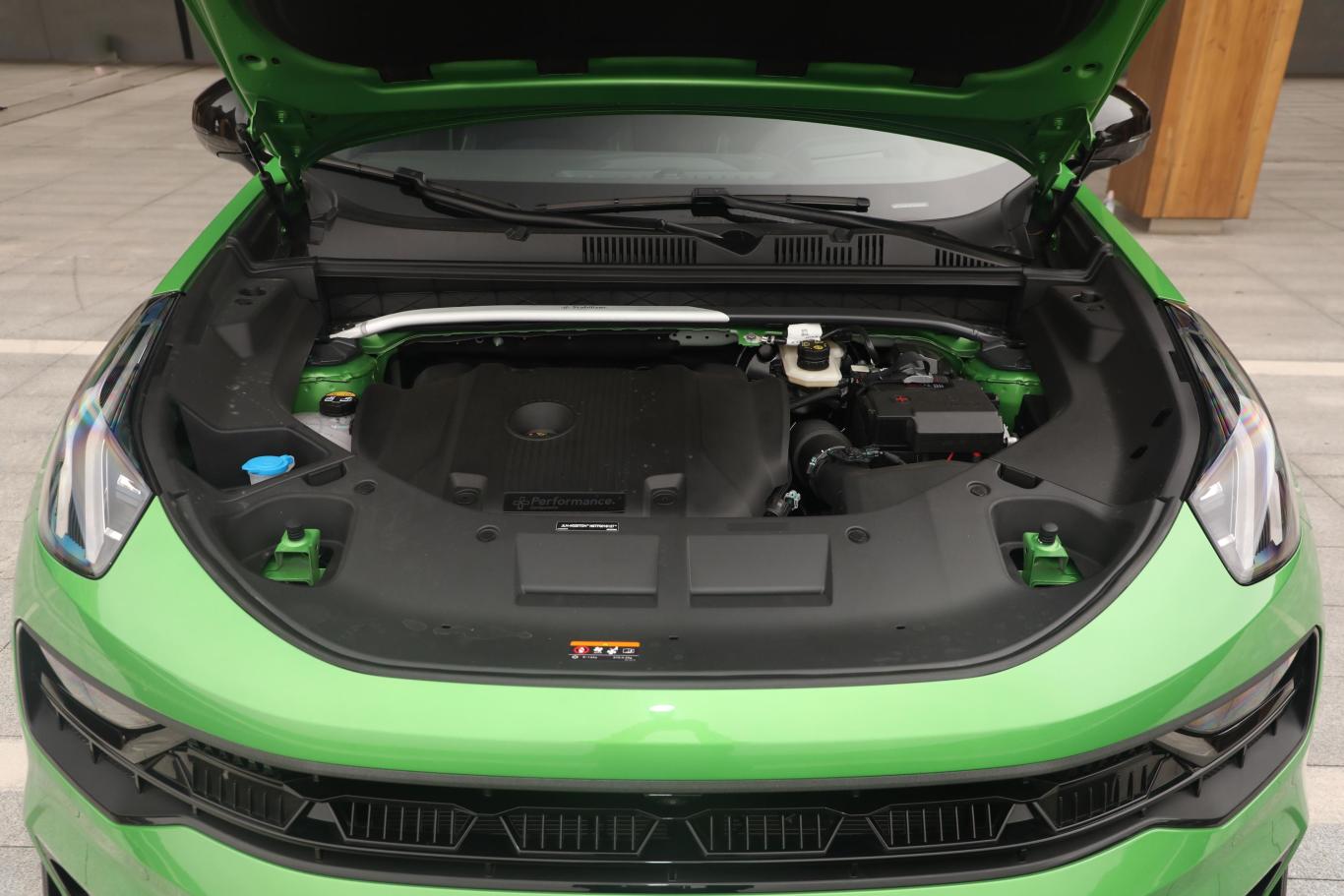 【领克0505+ 2.0T 四驱探索版发动机舱整体图片-汽车图片大全】-易车