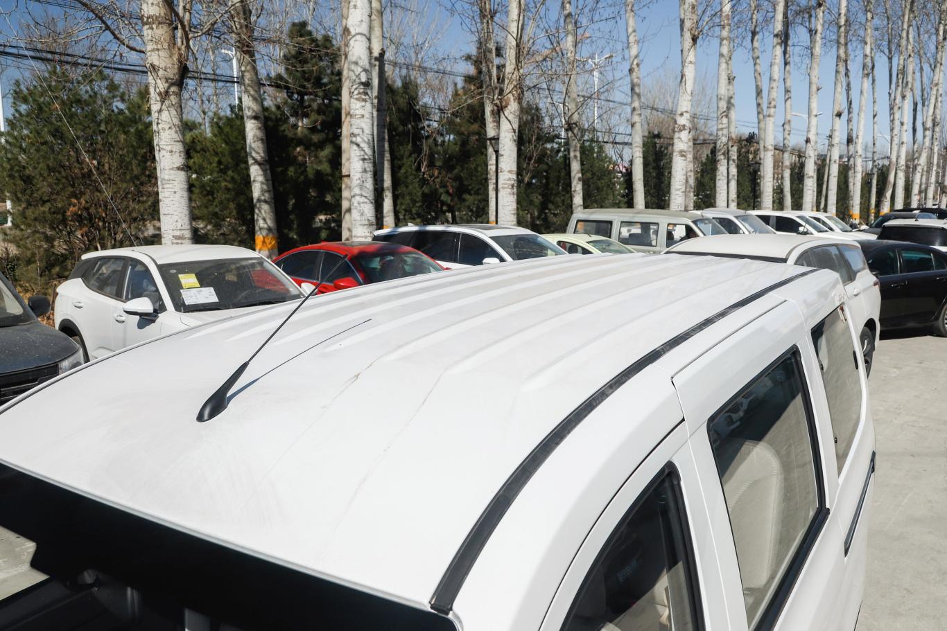 五菱宏光v1.5l 劲取版电动助力 5座天窗