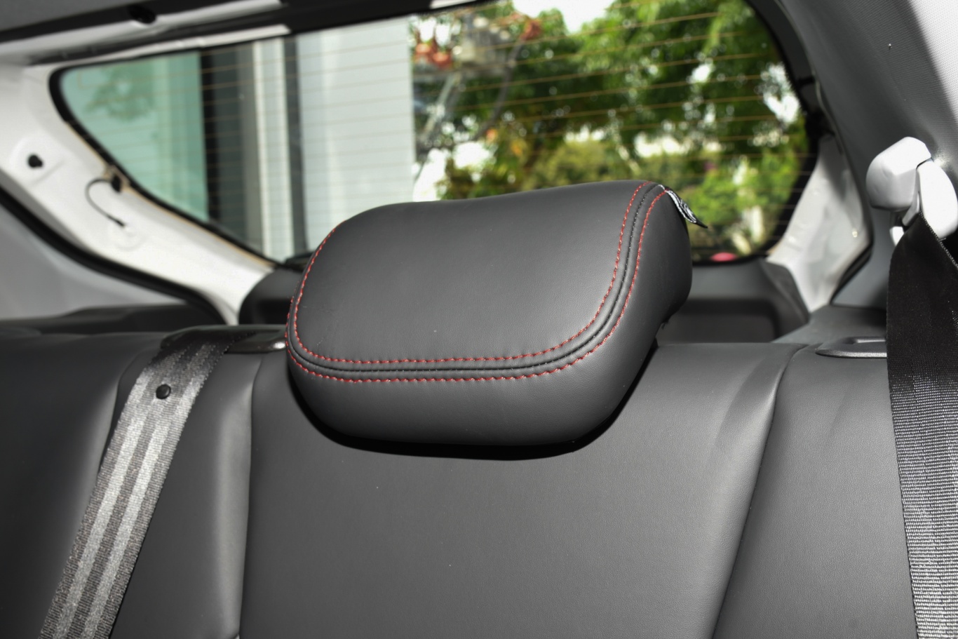 瑞虎3x1.5l cvt时尚型后排空间