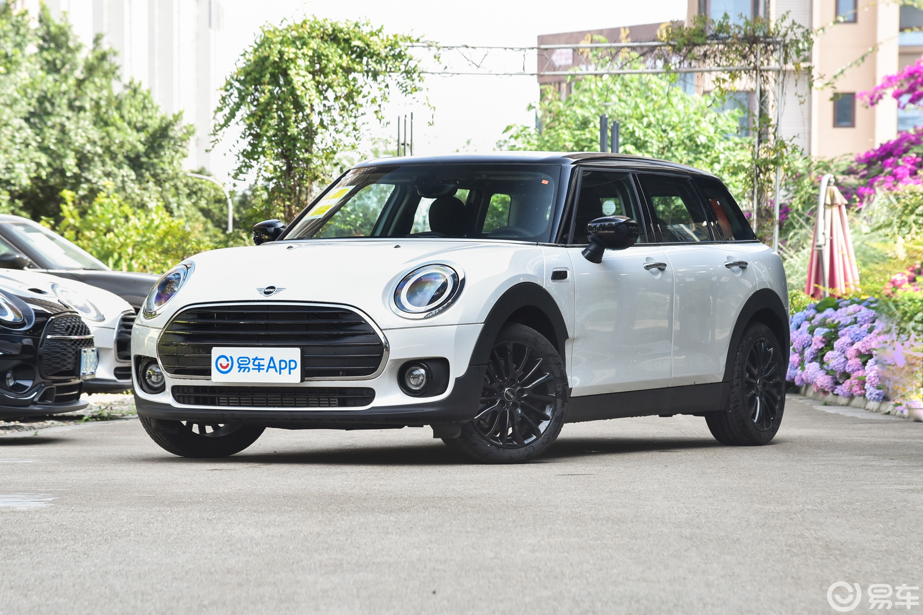 【MINI CLUBMAN改款 1.5T COOPER 经典派侧前45度车头向左水平图片-汽车图片大全】-易车
