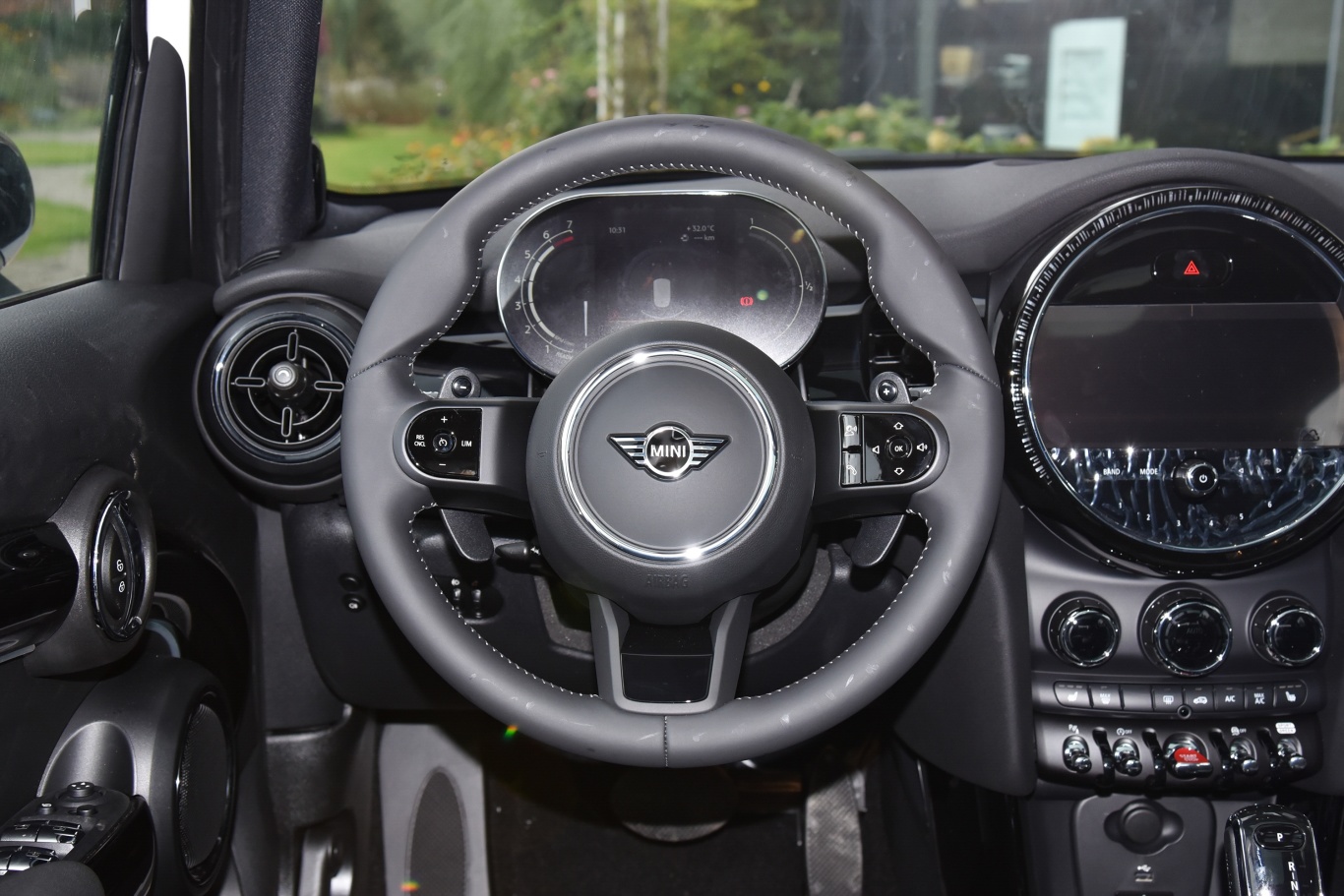 【MINI2.0T COOPER S 国王十字特别版 五门版方向盘图片-汽车图片大全】-易车