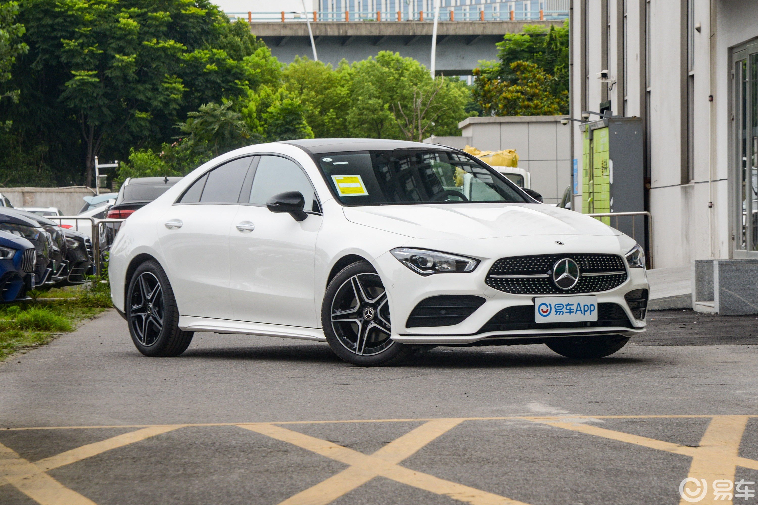 Cla260 【奔驰CLA级改款 CLA 260 4MATIC侧前45度车头向右水平图片-汽车图片大全】-易车