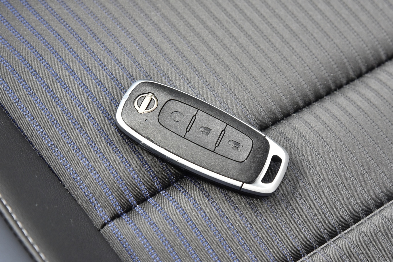 逍客1.3t 豪华版钥匙正面