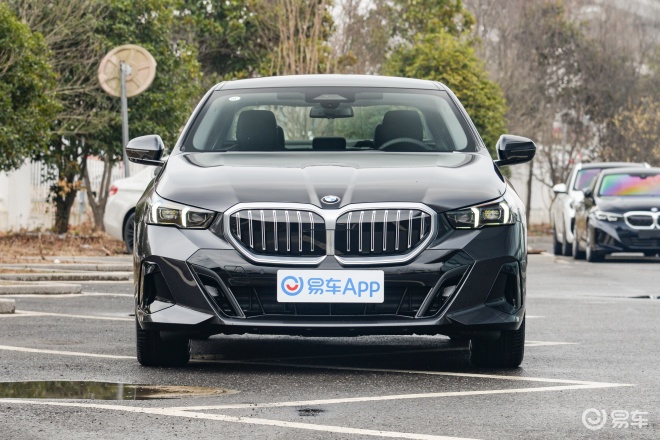 宝马5系(进口)和捷豹xe的图片对比-易车