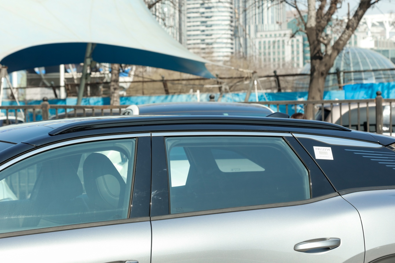 凡尔赛c5 x1.6t 旅不凡车顶行李架