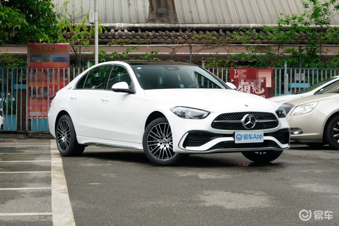 当前位置:>易车>车型>奔驰>奔驰c级>2010款c260cgi运动型>660_440