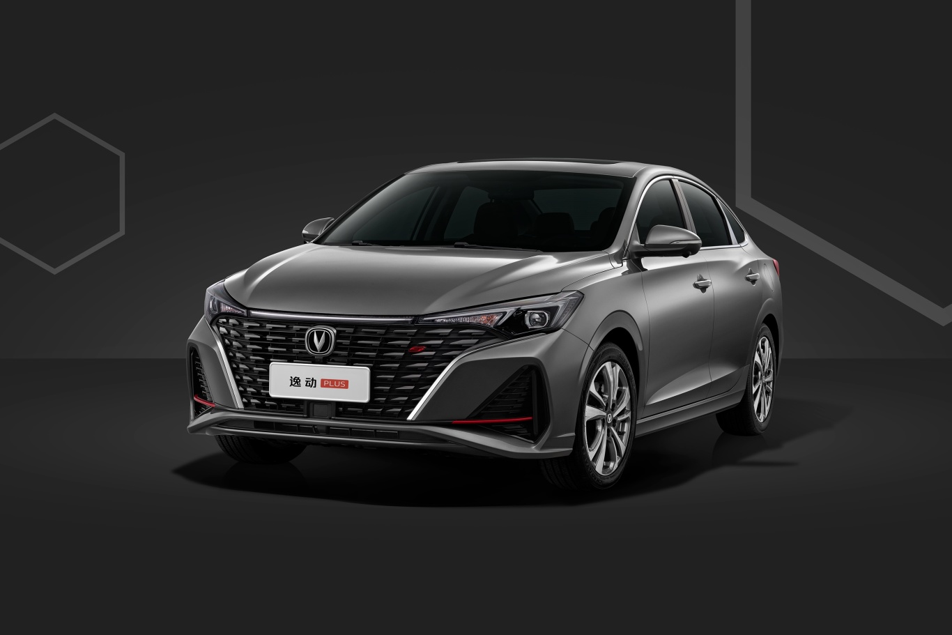 【逸动PLUS 1.4T 高能版图片-汽车图片大全】-易车