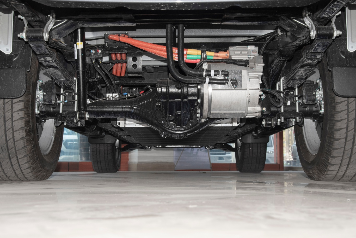 大将军ev520km 多用途货车民族华章版后悬架整体