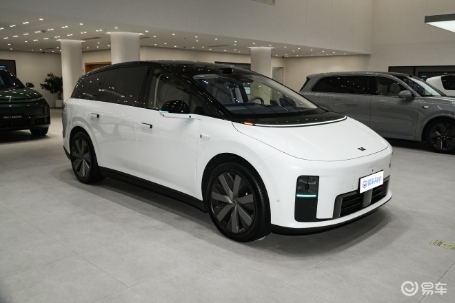 30多万级6座SUV智驾深度横评，这四款谁更懂中国路况？