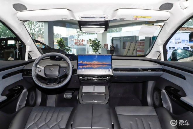 广汽昊铂GT全新Lite版上市 售价15.38万元起