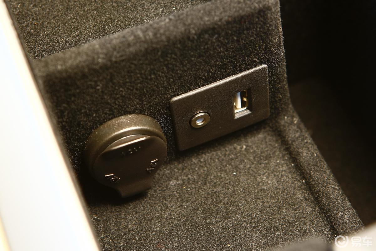 【凯迪拉克cts2009款3.