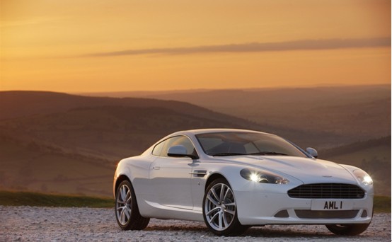 阿斯顿马丁纯正英伦高性能超级跑车