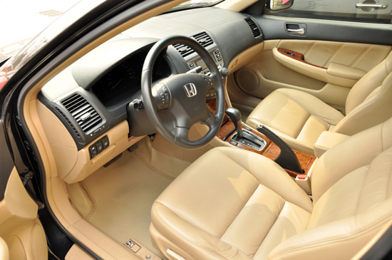 06款本田雅阁2.4l自动挡售价11.88万元