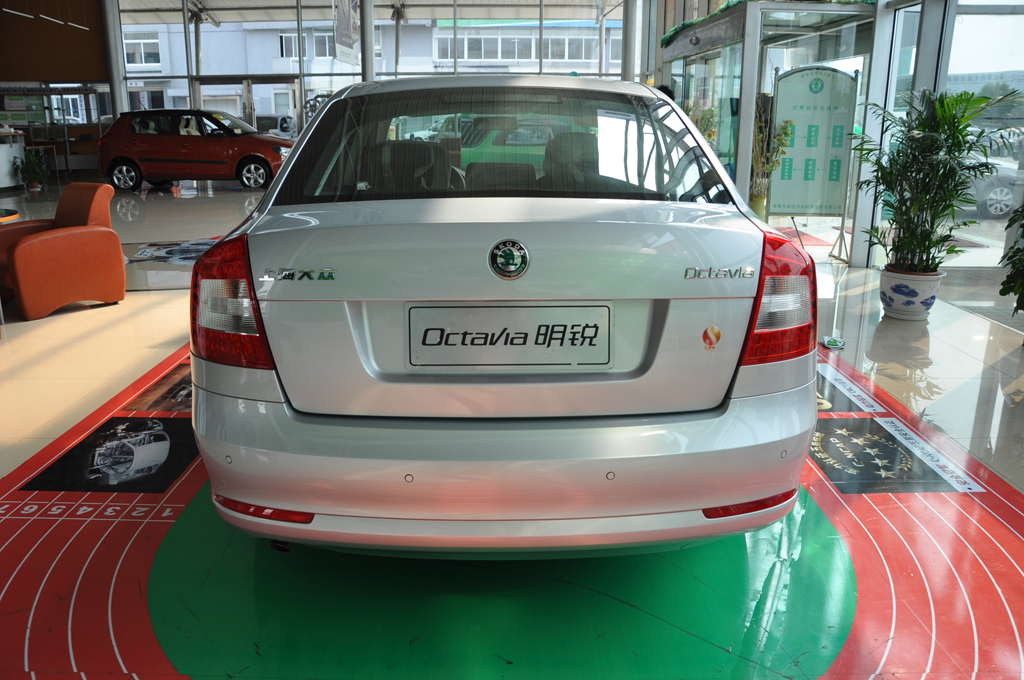 正文  【易车网常熟讯】2012年7月2日,上海大众斯柯达宣布2013款明锐