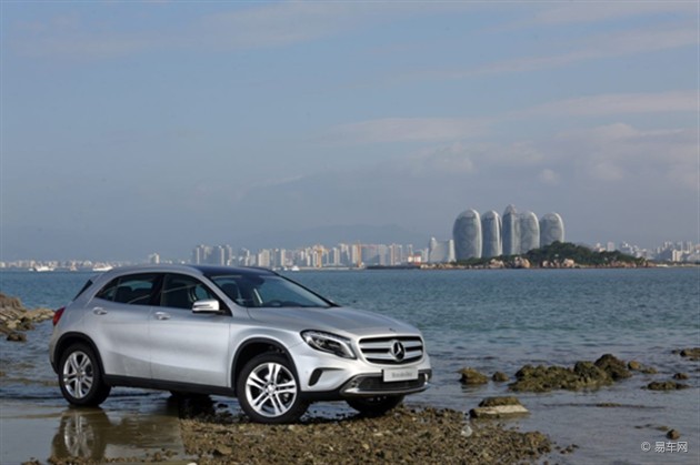 梅赛德斯-奔驰gla三亚试驾启动征途