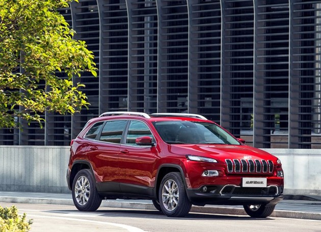 2016款国产jeep自由光报价北京4s店价格最低价多少钱