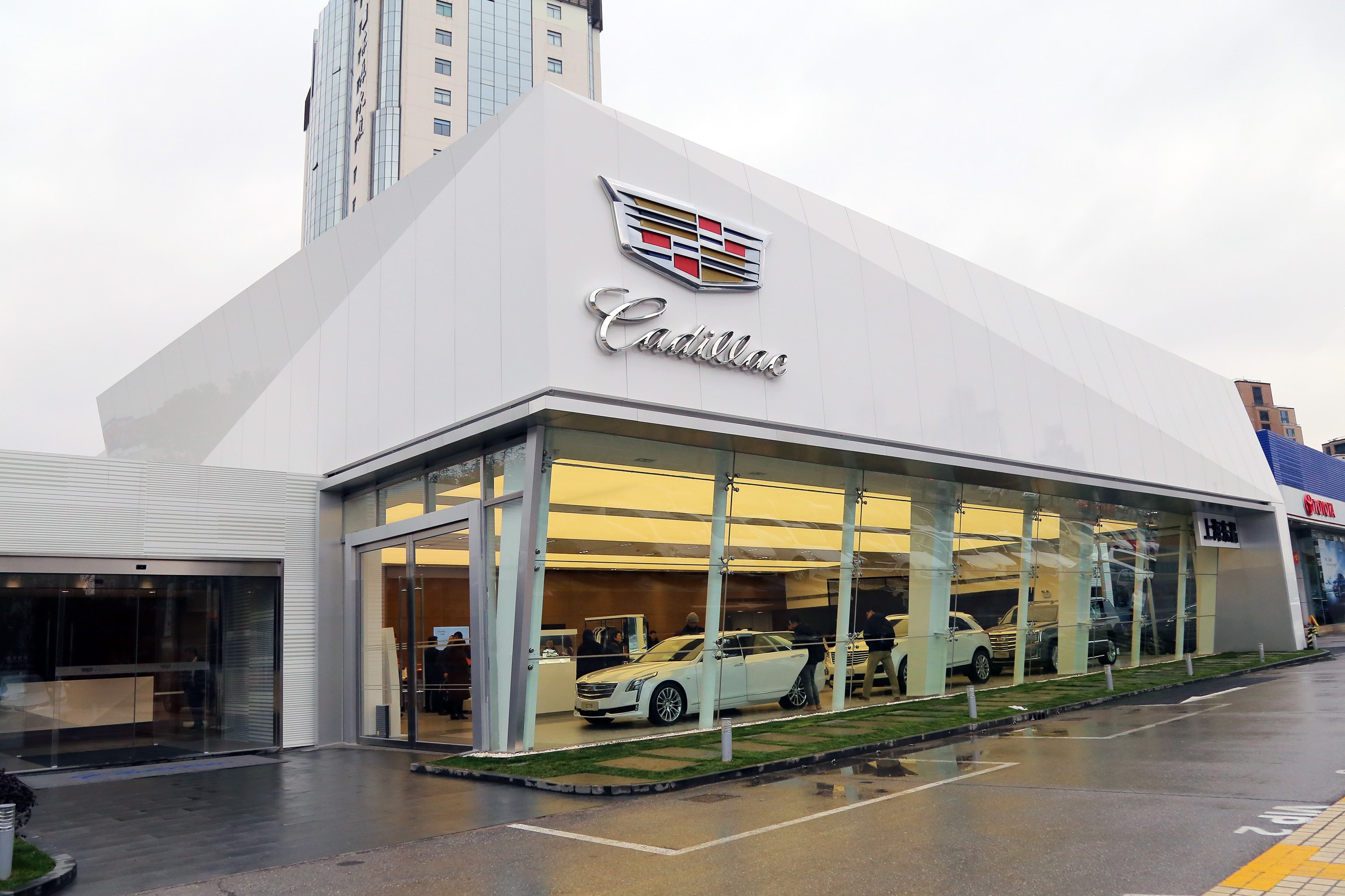 凯迪拉克xt4将2018年3月28日首发 同年3季度国产/搭超级巡航