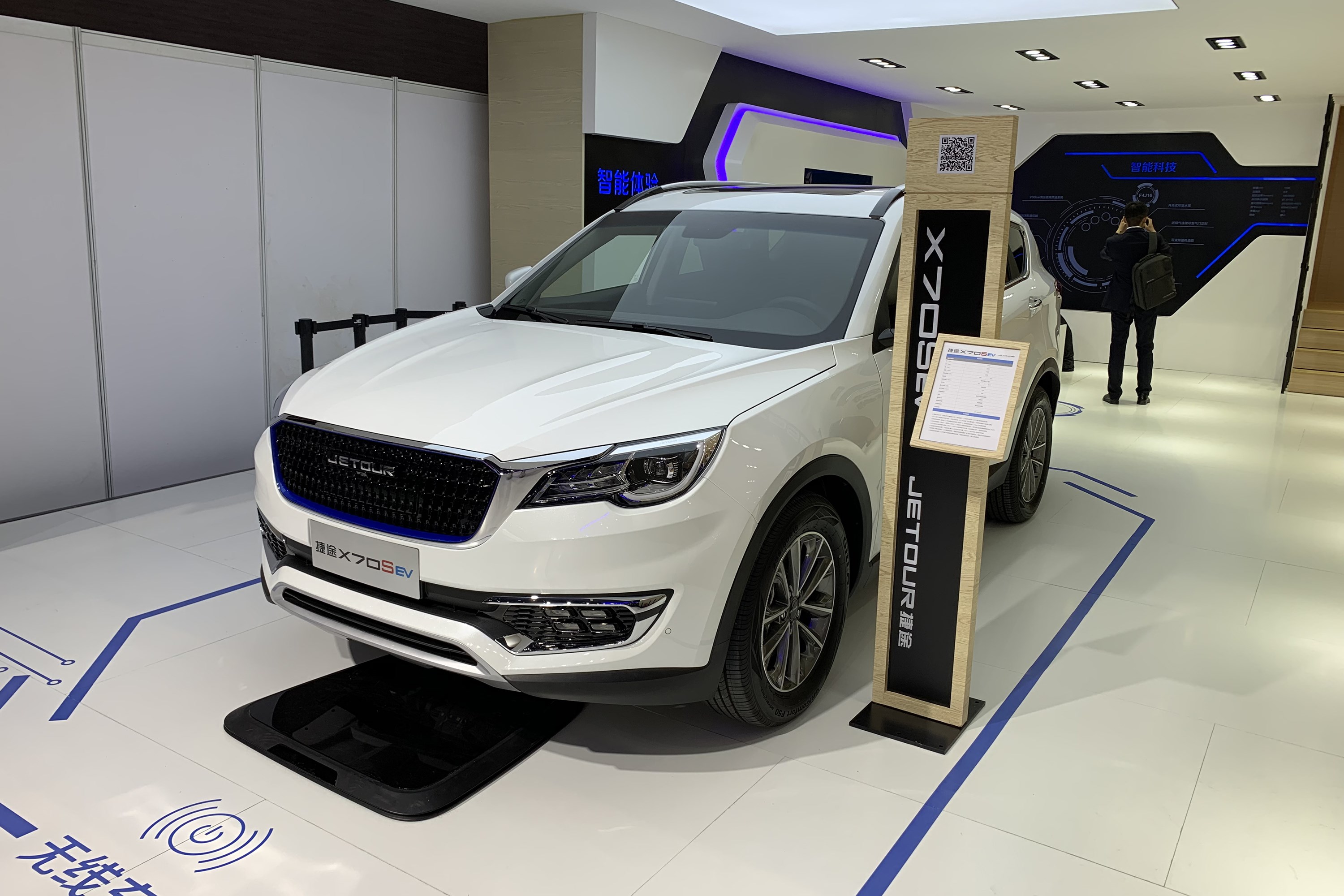 c1bc9114-4e90-41ef-9766-a8cbd8f7b837.jpg