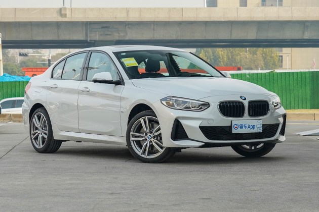 甄选10几万元预算买奔驰a级宝马1系还是雅阁凯美瑞