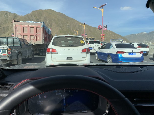 拉萨的堵车令人崩溃