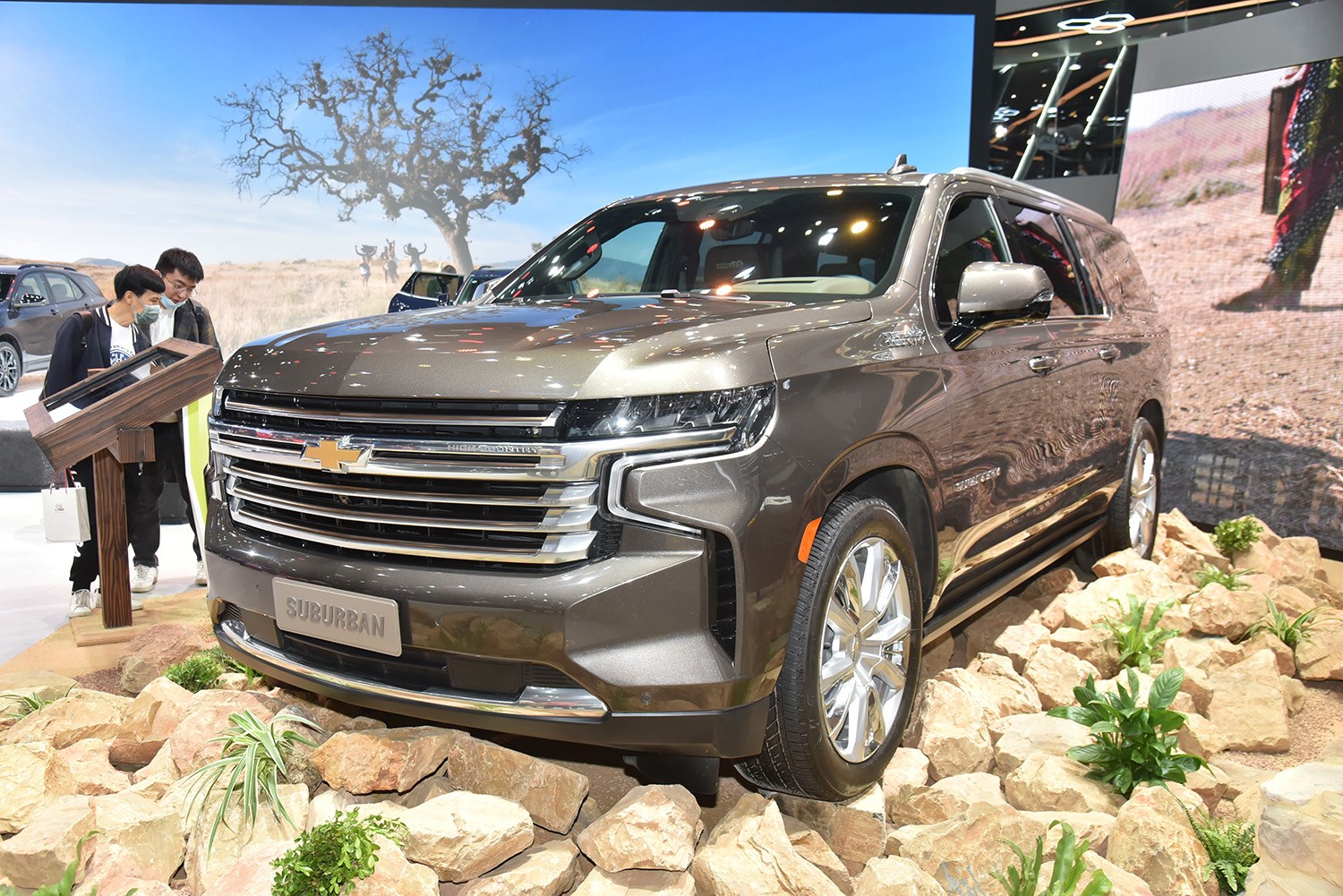 14万易车原创报道2021成都车展:雪佛兰suburban z7