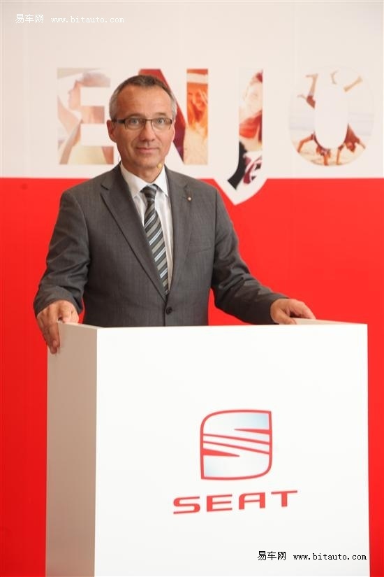 tostmann博士发表讲话