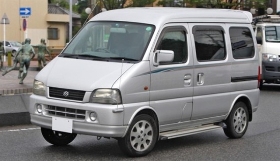 同样,第十一代的铃木carry也推出了中国版的every landy,即昌河铃木