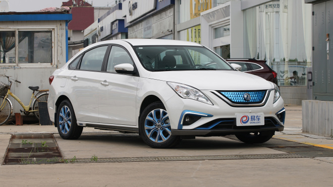 2018款 东风风行景逸s50 ev 豪华版