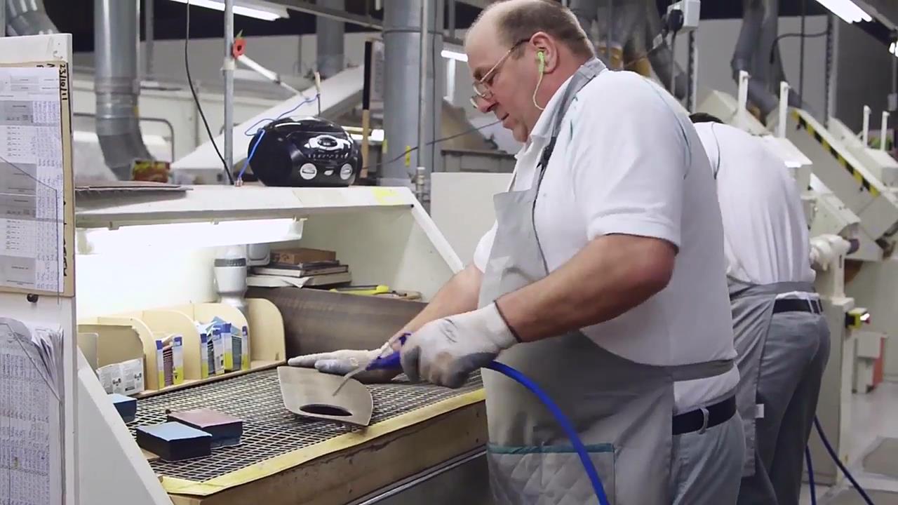 养老金不想交了能退吗 在厂子不干了养老保险能提出来吗