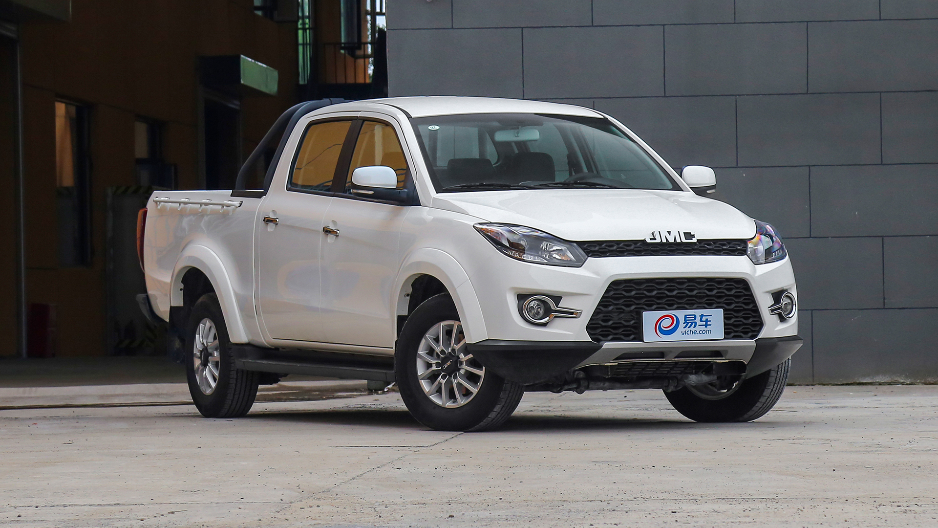 2018款 江铃域虎3 2.5t 手动 基本版 柴油