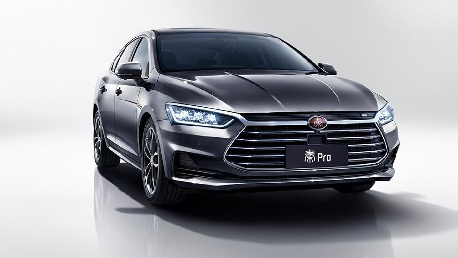 静态体验比亚迪秦pro燃油版