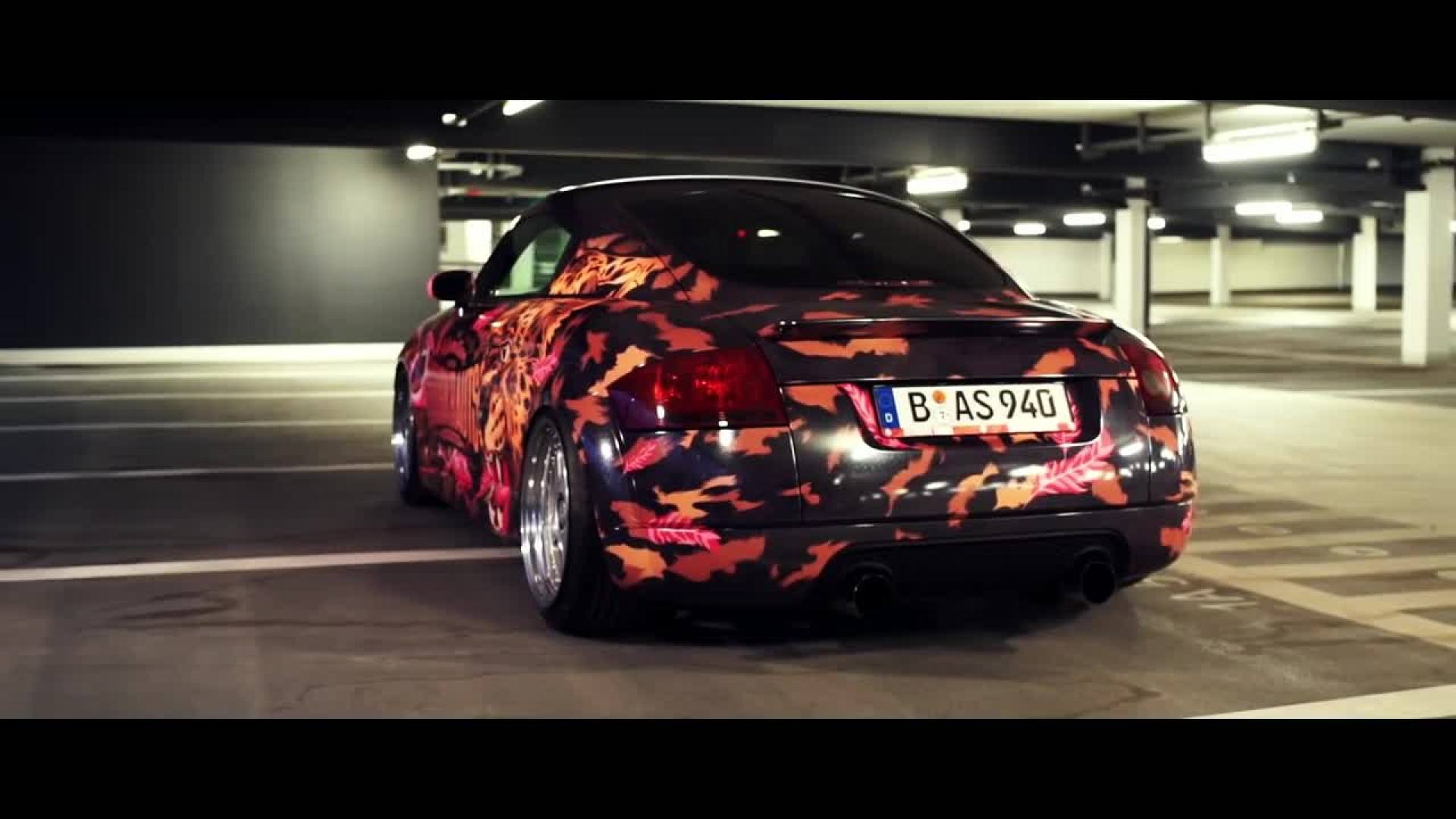 奥迪tt的这身涂装也太酷了吧!