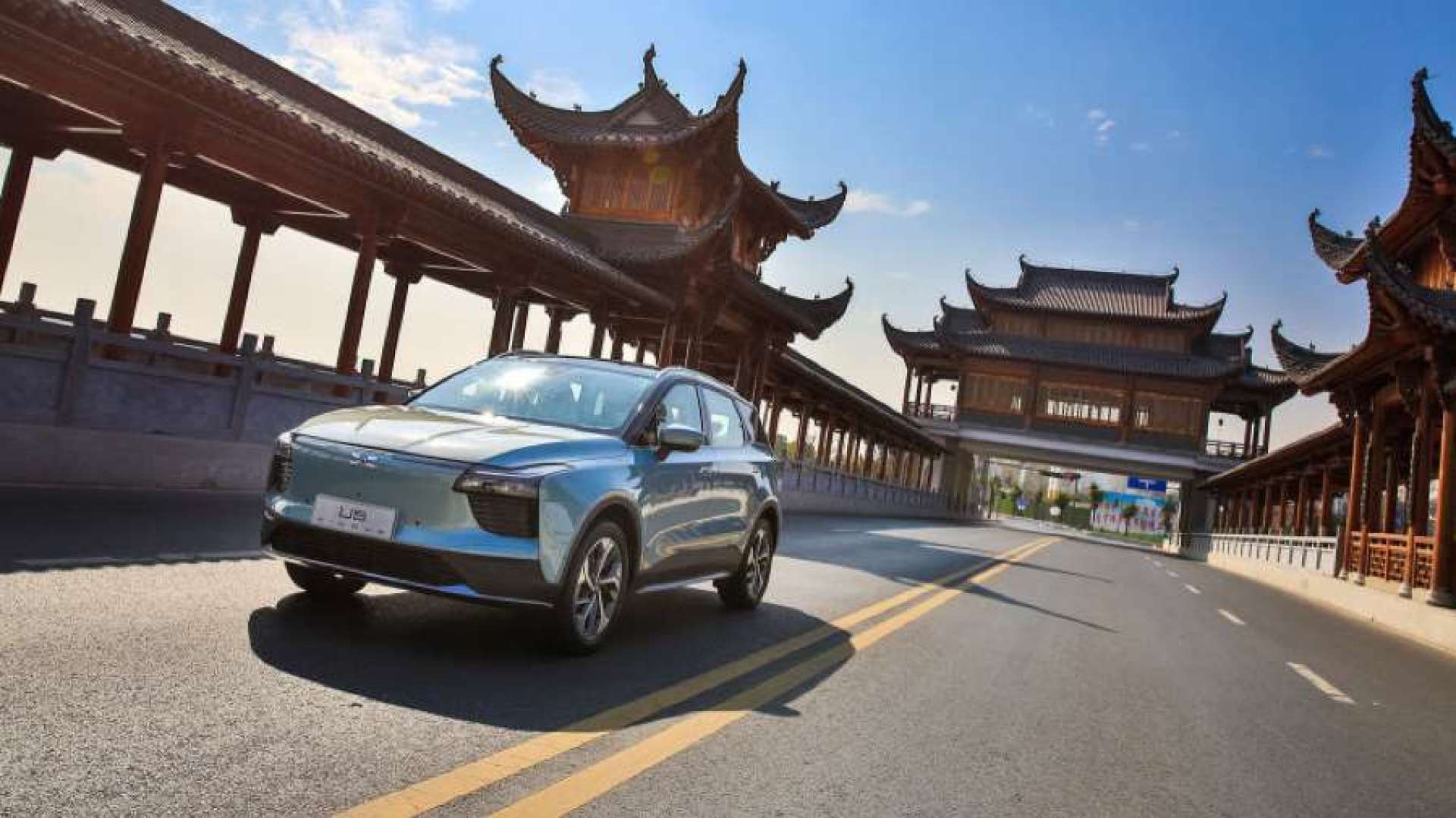 爱驰u5新车上市发布会 补贴后19.79-29.21万元