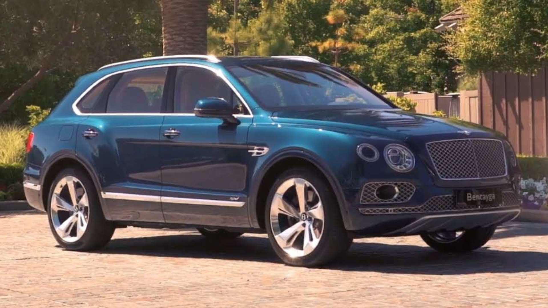 感受其不凡风范 温莎蓝宾利添越插电混动版