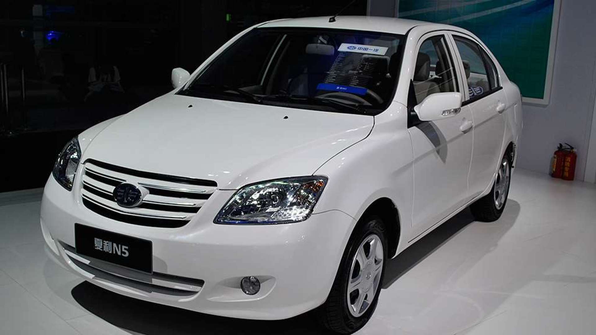 夏利低速行驶时有顿挫感是为什么?