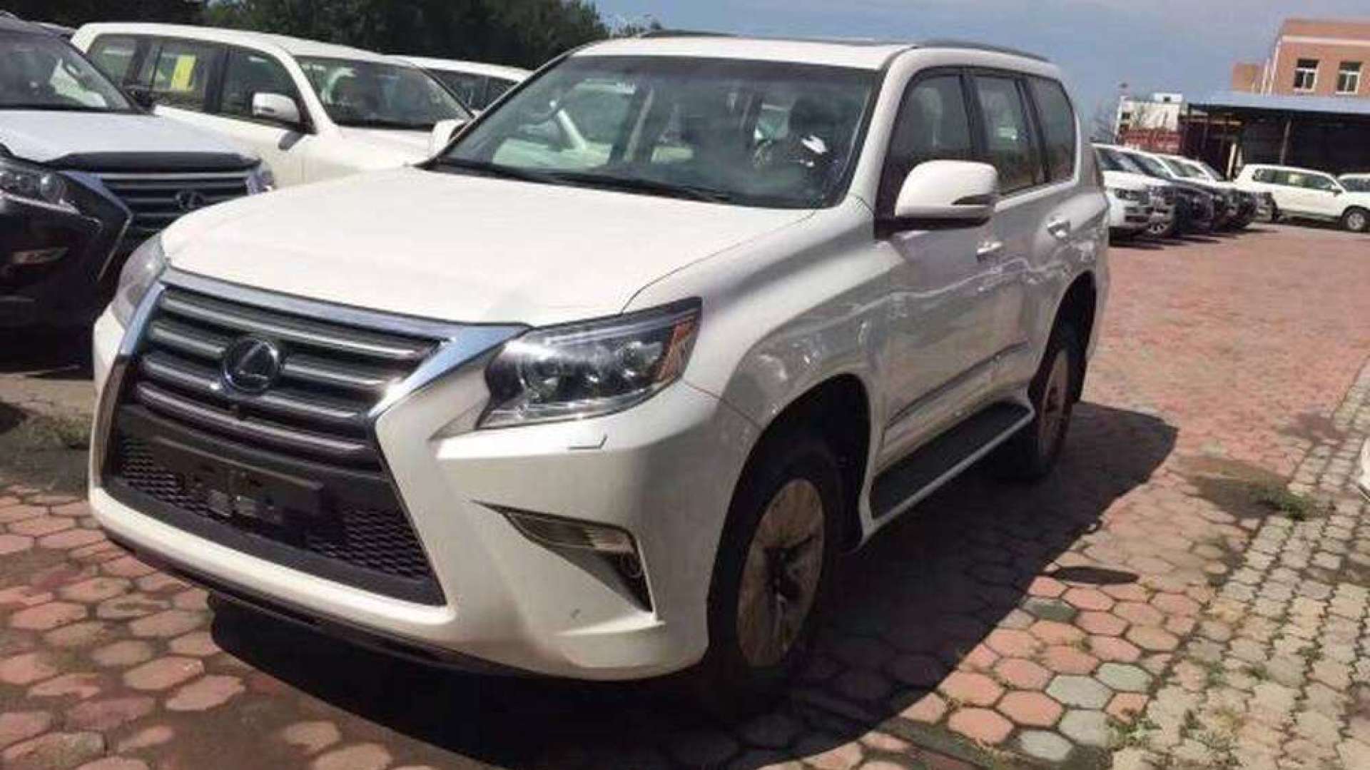雷克萨斯凌志gx460大型豪华越野车
