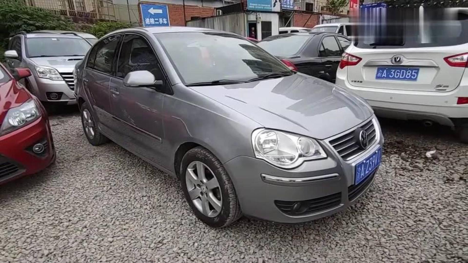 二手车市场实拍|08年大众polo,喊价两万到底高不高