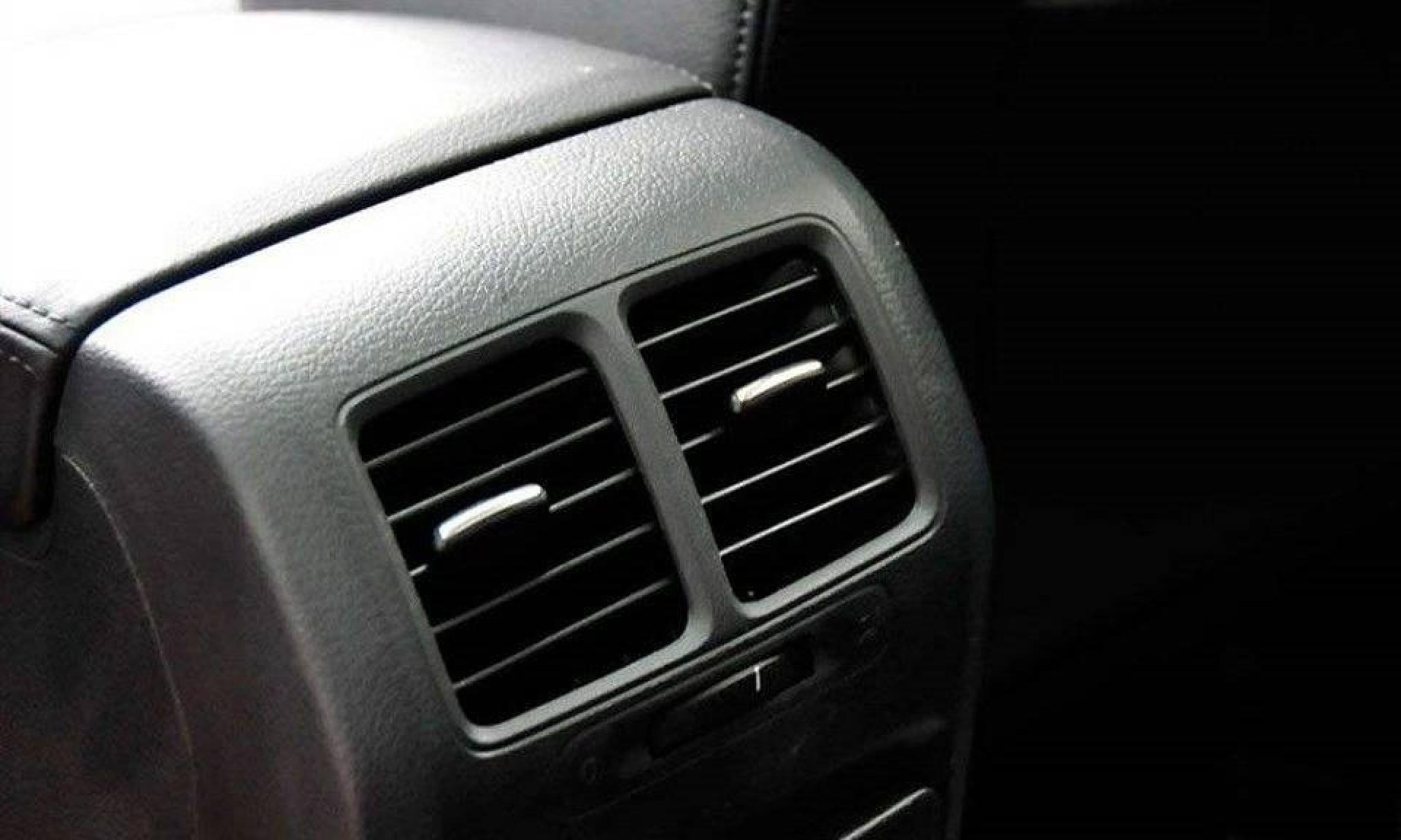 汽车内暖风是发动机余热产生的?别再犯傻,这样开油耗翻一倍!