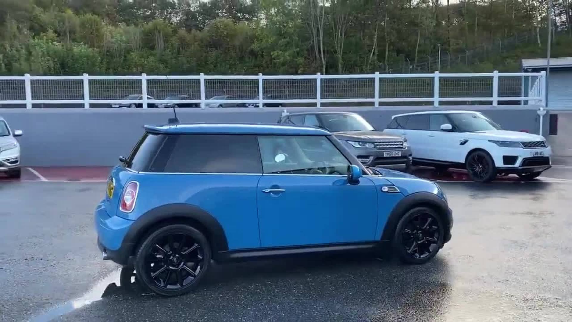 宝马minibayswatercooperautomatic_易车视频