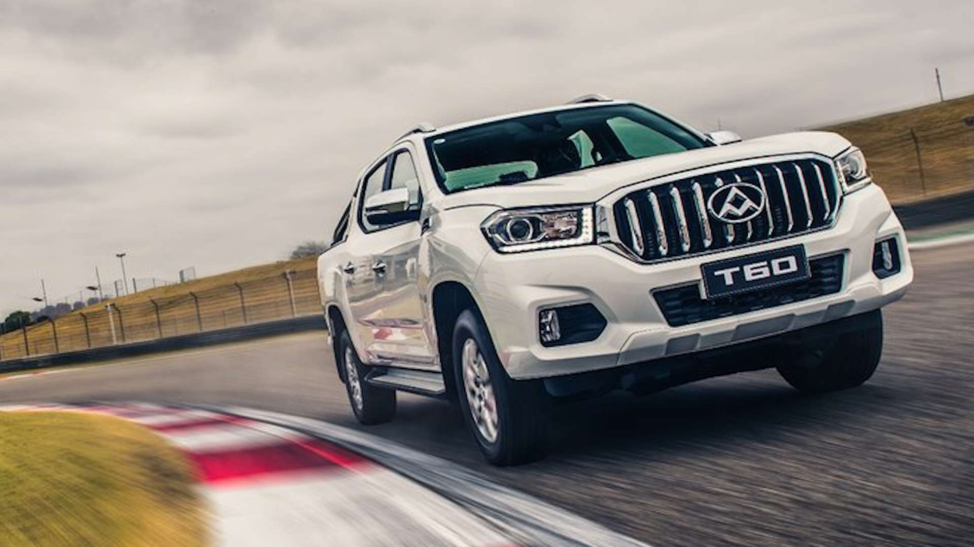 上汽maxust60柴油国六版上市998刷新最低起售价