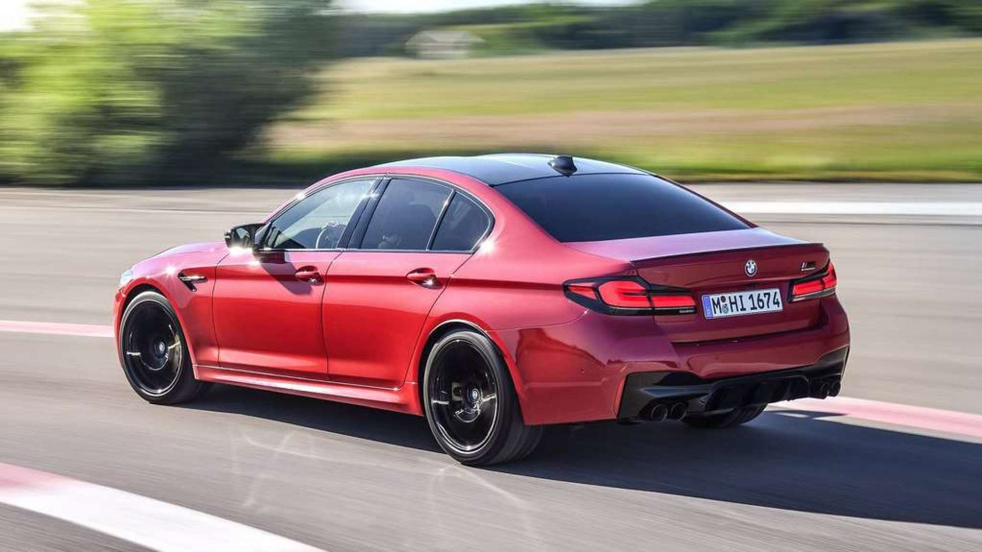 f90 m5中期改款宣传片,燃炸了!